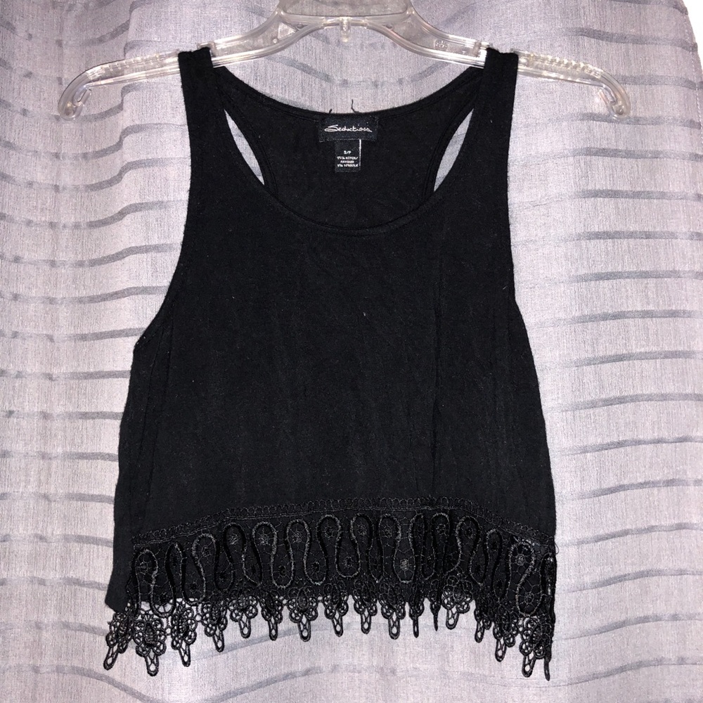 black crop top